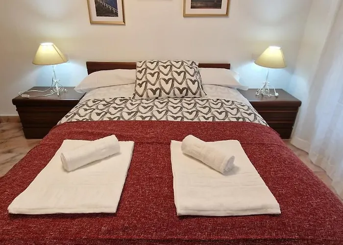 Luz De - Amplio Piso 3 Hab En El Centro De *