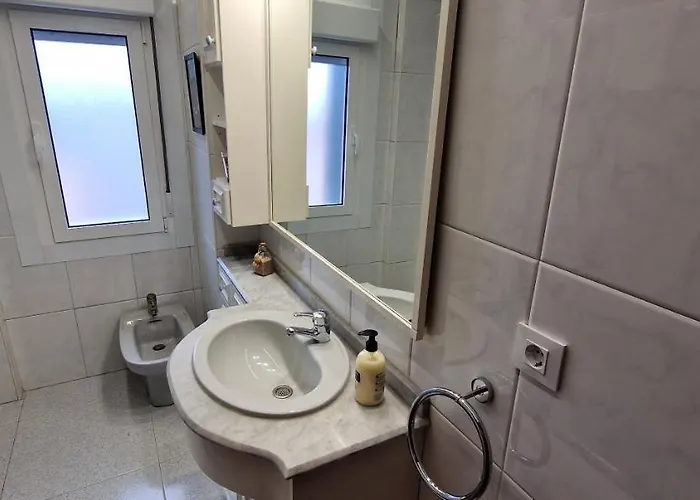 Luz De - Amplio Piso 3 Hab En El Centro De *