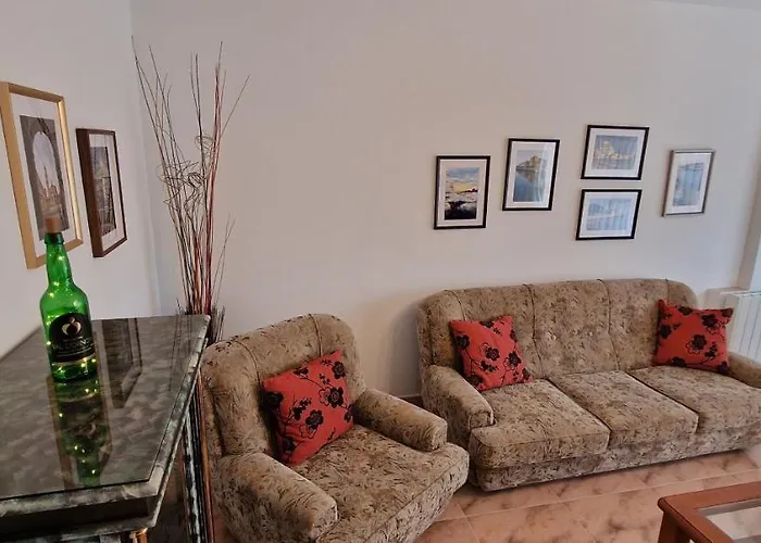 Luz De - Amplio Piso 3 Hab En El Centro De *